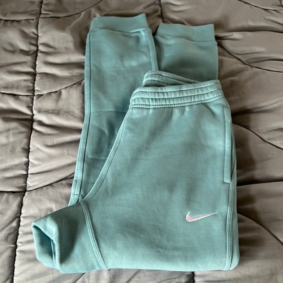 Nike Other - Selling closet